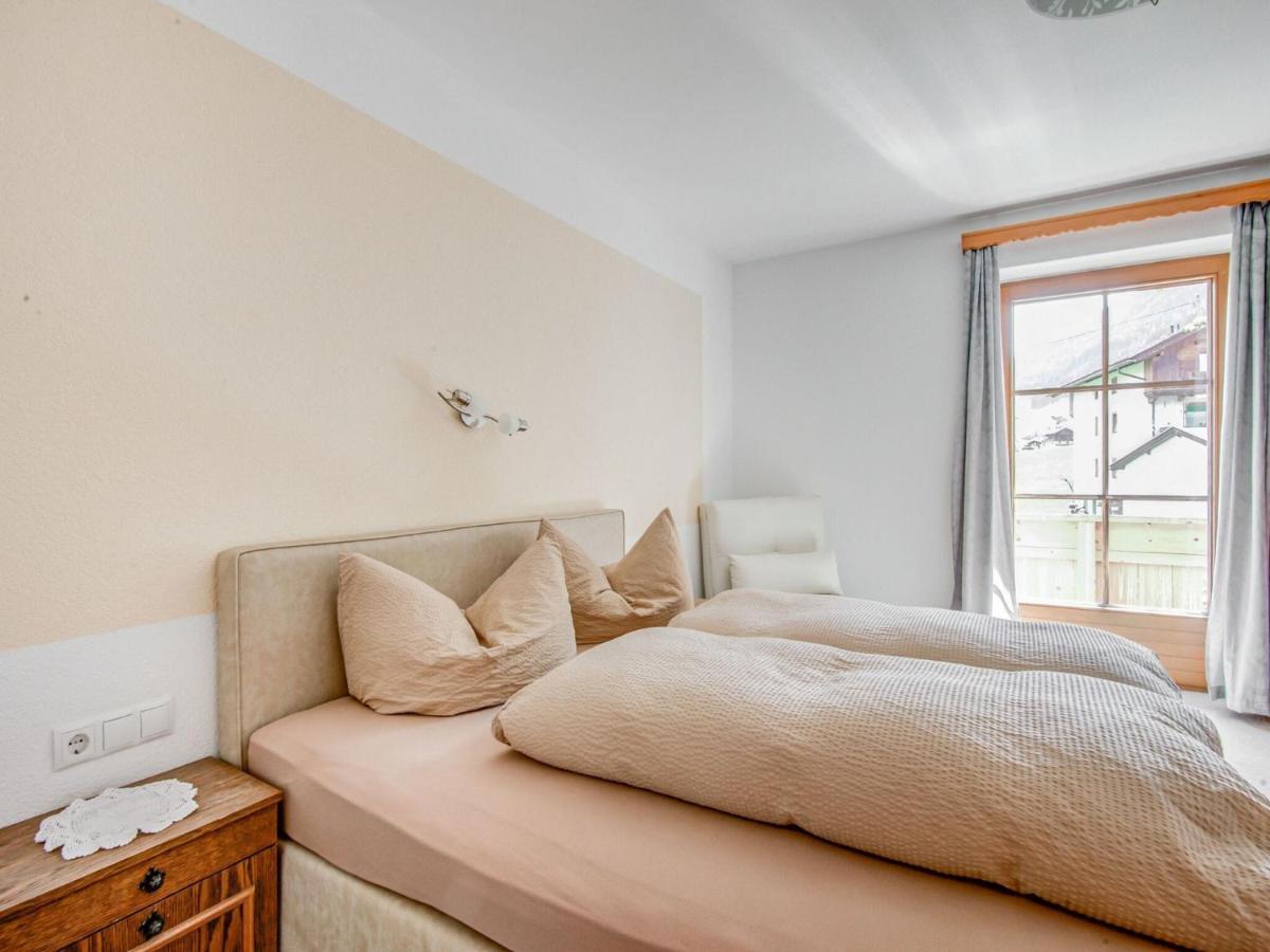 Attractive Apartment In Hainzenberg With Ski Room Exterior foto