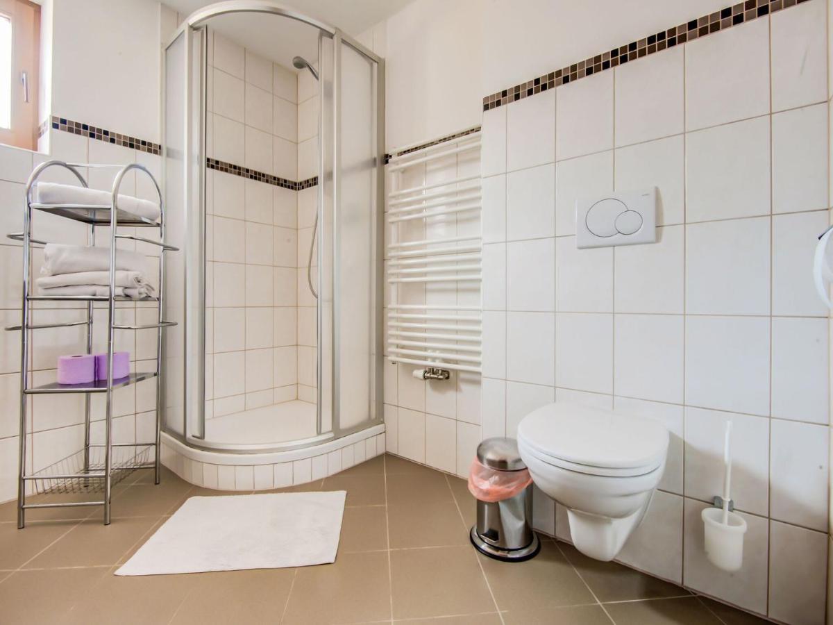 Attractive Apartment In Hainzenberg With Ski Room Exterior foto